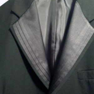 Black After Six tuxedo coat with satin pleated lapel and buttons 42R